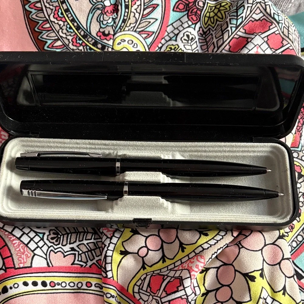 Elegant Black Pen Set with Case